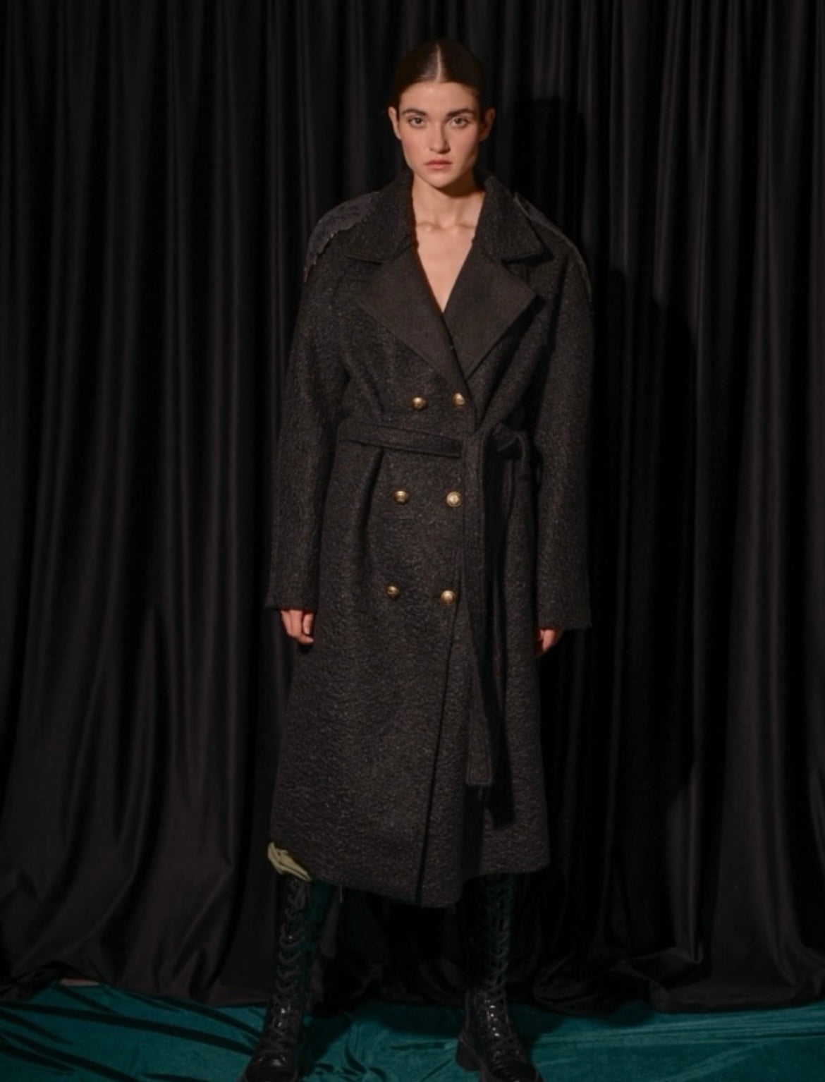 WOOL BLEND COAT - BLACK