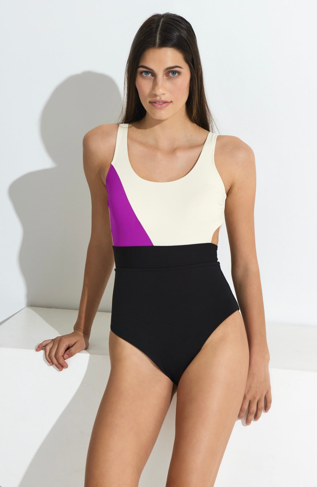 “CAMILLE” ONE PIECE WITH CUT AND BELT