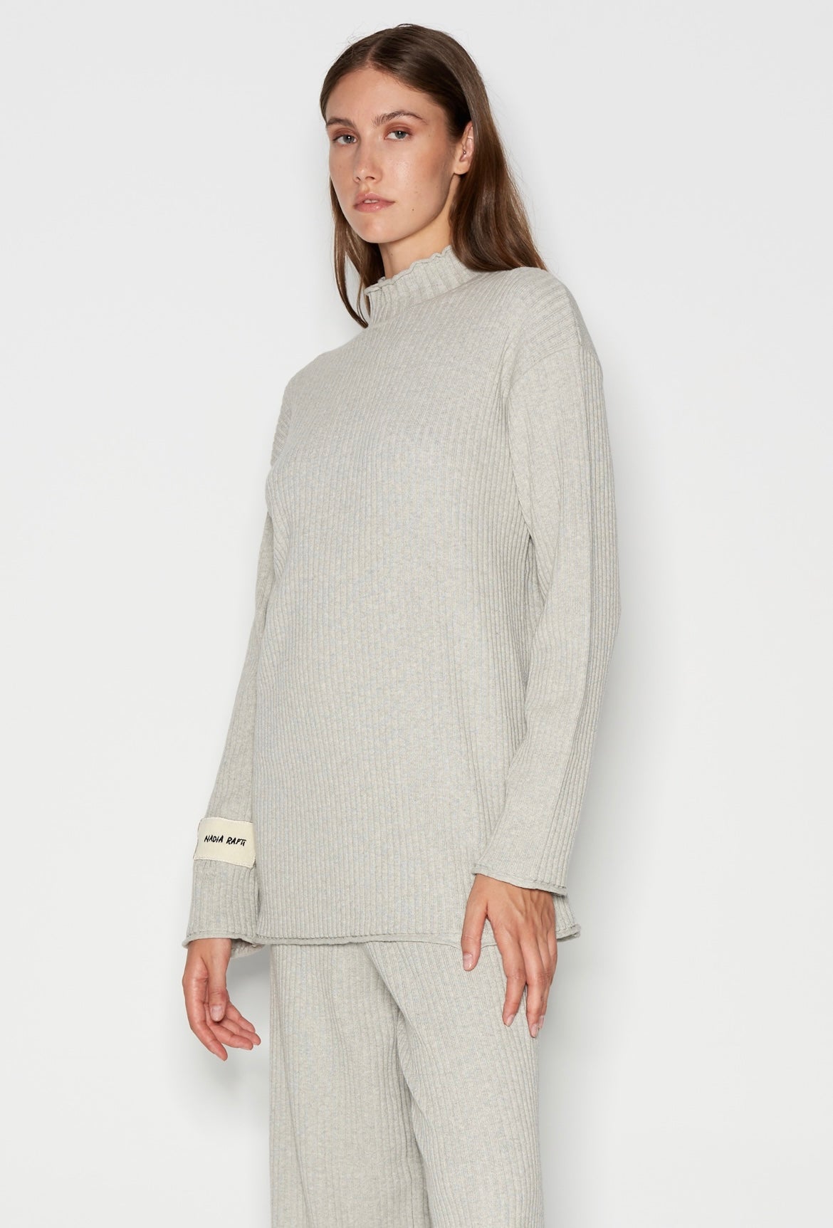 TAGLINES KNITTED BLOUSE - GREY