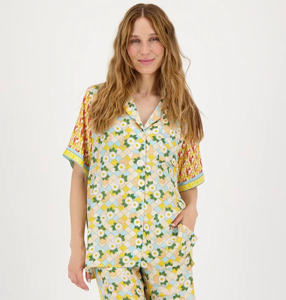 Lilian Knit Collar Pura Vida Shirt