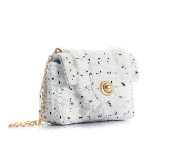 The Petite Puff - B&W