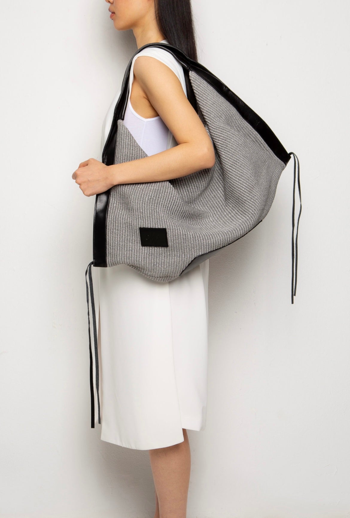 Afetiria Raffia Bag - Grey