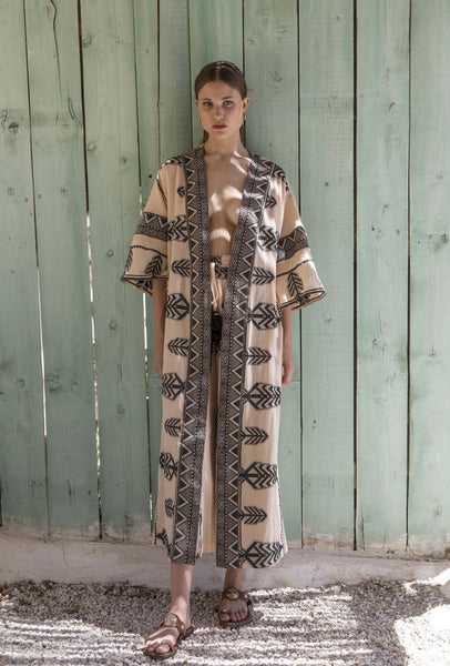 “Annetta” Embroidered Kimono