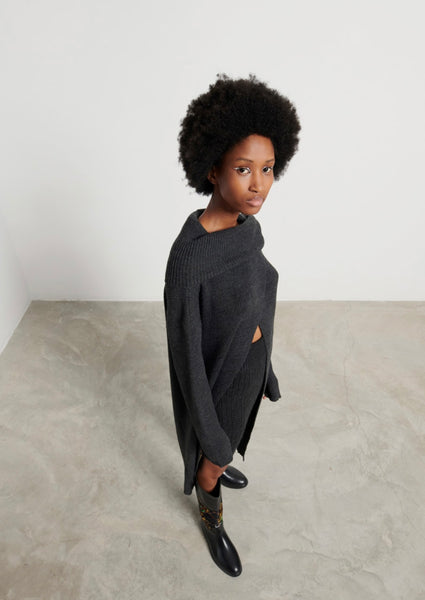 ALPACA WRAP LONG JUMPER IN BLACK