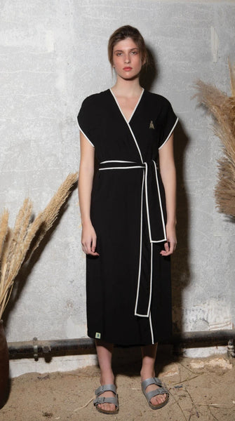 Ava dress - black with embroidery