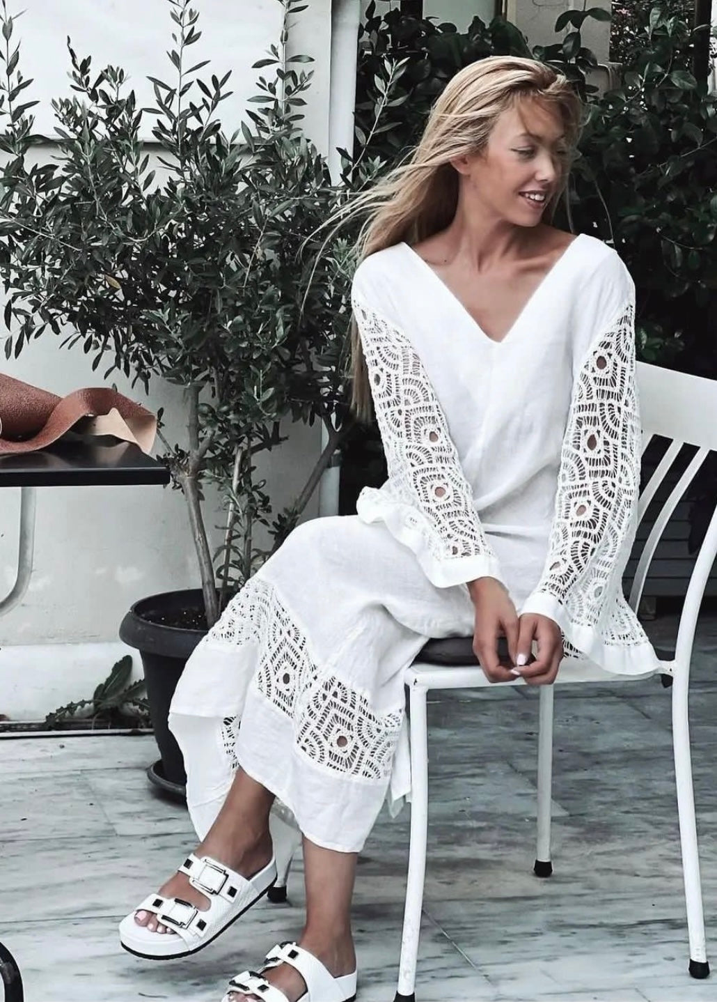 “Antigone” Linen Dress - White